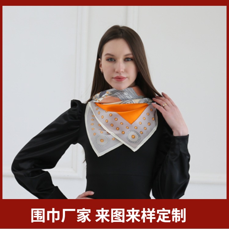 Silk scarf、What are the uses of silk scarves